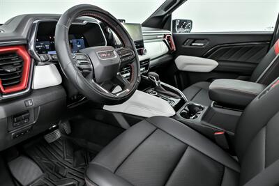 2024 GMC Canyon AT4X   - Photo 19 - Joliet, IL 60435