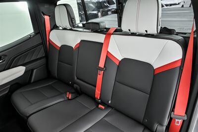 2024 GMC Canyon AT4X   - Photo 23 - Joliet, IL 60435