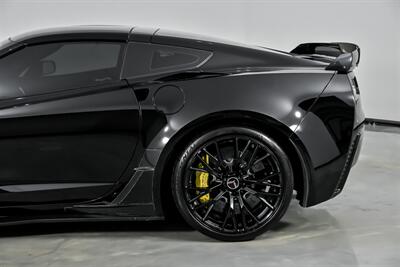 2015 Chevrolet Corvette Z06   - Photo 9 - Joliet, IL 60435