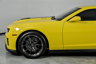 2013 Chevrolet Camaro ZL1   - Photo 7 - Joliet, IL 60435