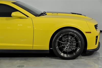 2013 Chevrolet Camaro ZL1   - Photo 15 - Joliet, IL 60435