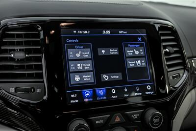 2021 Jeep Grand Cherokee Trackhawk-LOWEST MILES NATIONWIDE-OREO GUTS!   - Photo 33 - Joliet, IL 60435