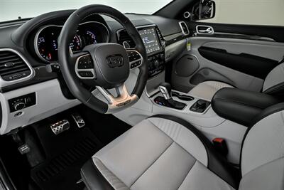 2021 Jeep Grand Cherokee Trackhawk-LOWEST MILES NATIONWIDE-OREO GUTS!   - Photo 21 - Joliet, IL 60435