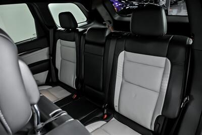 2021 Jeep Grand Cherokee Trackhawk-LOWEST MILES NATIONWIDE-OREO GUTS!   - Photo 24 - Joliet, IL 60435