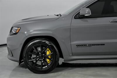 2021 Jeep Grand Cherokee Trackhawk-LOWEST MILES NATIONWIDE-OREO GUTS!   - Photo 7 - Joliet, IL 60435
