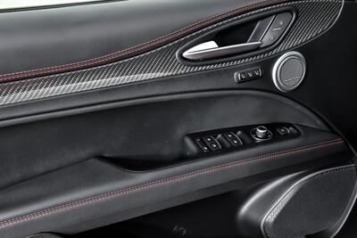 2018 Alfa Romeo Stelvio Quadrifoglio   - Photo 18 - Joliet, IL 60435