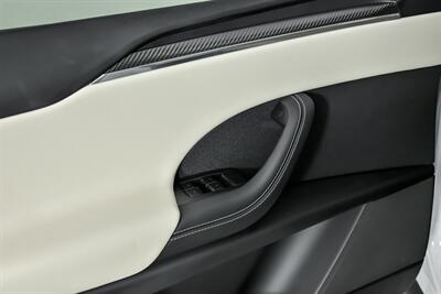 2023 Tesla Model X Plaid-FULL SELF DRIVING - Photo 17 - Joliet, IL 60435