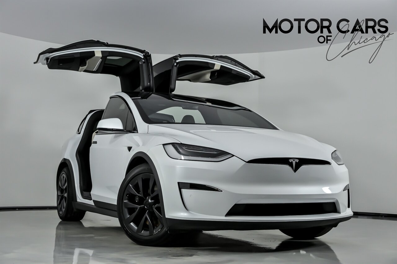 2023 Tesla Model X Plaid's photo