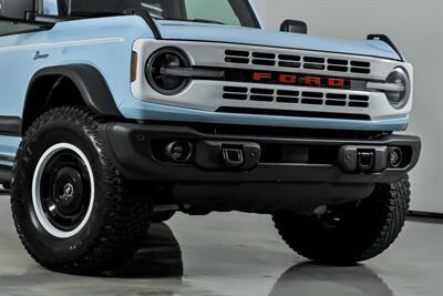2023 Ford Bronco Heritage Limited Edition   - Photo 3 - Joliet, IL 60435