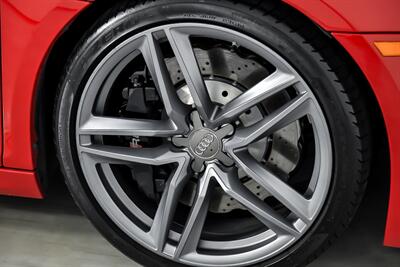 2014 Audi R8 5.2 quattro Spyder   - Photo 18 - Joliet, IL 60435