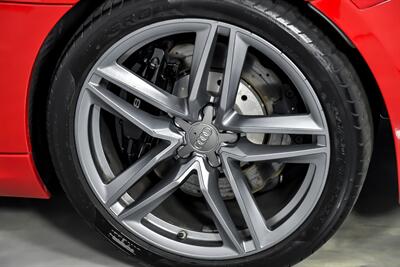 2014 Audi R8 5.2 quattro Spyder   - Photo 16 - Joliet, IL 60435