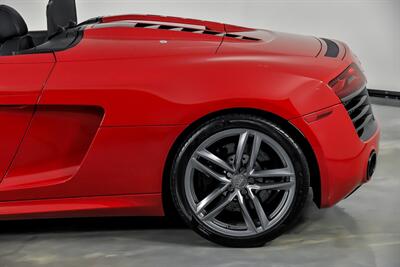 2014 Audi R8 5.2 quattro Spyder   - Photo 9 - Joliet, IL 60435
