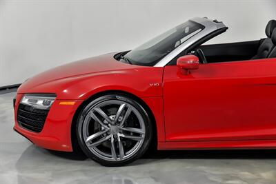 2014 Audi R8 5.2 quattro Spyder   - Photo 7 - Joliet, IL 60435