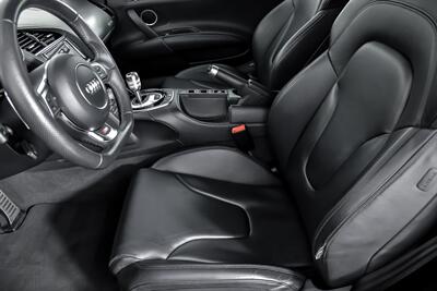 2014 Audi R8 5.2 quattro Spyder   - Photo 26 - Joliet, IL 60435
