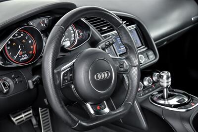 2014 Audi R8 5.2 quattro Spyder   - Photo 28 - Joliet, IL 60435