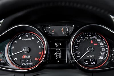 2014 Audi R8 5.2 quattro Spyder   - Photo 30 - Joliet, IL 60435