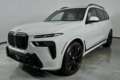 2023 BMW X7 xDrive40i   - Photo 4 - Joliet, IL 60435