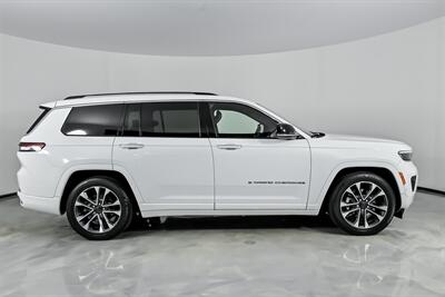 2021 Jeep Grand Cherokee L Overland   - Photo 14 - Joliet, IL 60435