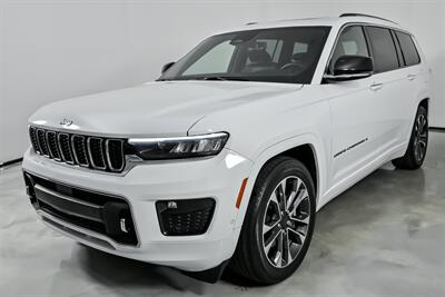 2021 Jeep Grand Cherokee L Overland   - Photo 6 - Joliet, IL 60435