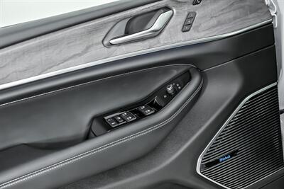 2021 Jeep Grand Cherokee L Overland   - Photo 18 - Joliet, IL 60435