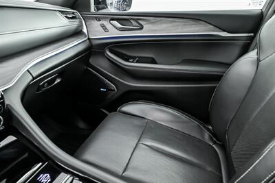 2021 Jeep Grand Cherokee L Overland   - Photo 37 - Joliet, IL 60435