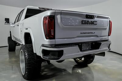 2020 GMC Sierra 2500HD Denali-OVER $40K MODS-LIFTED WITH WHEELS! - Photo 10 - Joliet, IL 60435