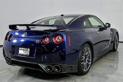 2016 Nissan GT-R Premium-BONE STOCK-IMMACULATE GT-R!   - Photo 12 - Joliet, IL 60435