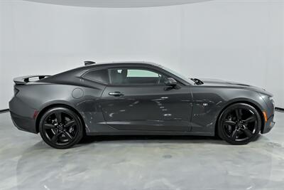 2017 Chevrolet Camaro SS   - Photo 14 - Joliet, IL 60435