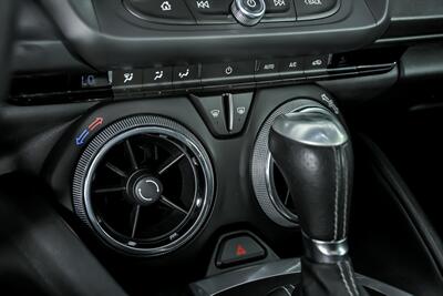 2017 Chevrolet Camaro SS   - Photo 33 - Joliet, IL 60435