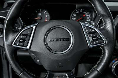 2017 Chevrolet Camaro SS   - Photo 26 - Joliet, IL 60435
