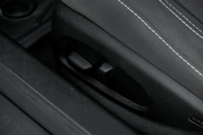 2017 Chevrolet Camaro SS   - Photo 24 - Joliet, IL 60435