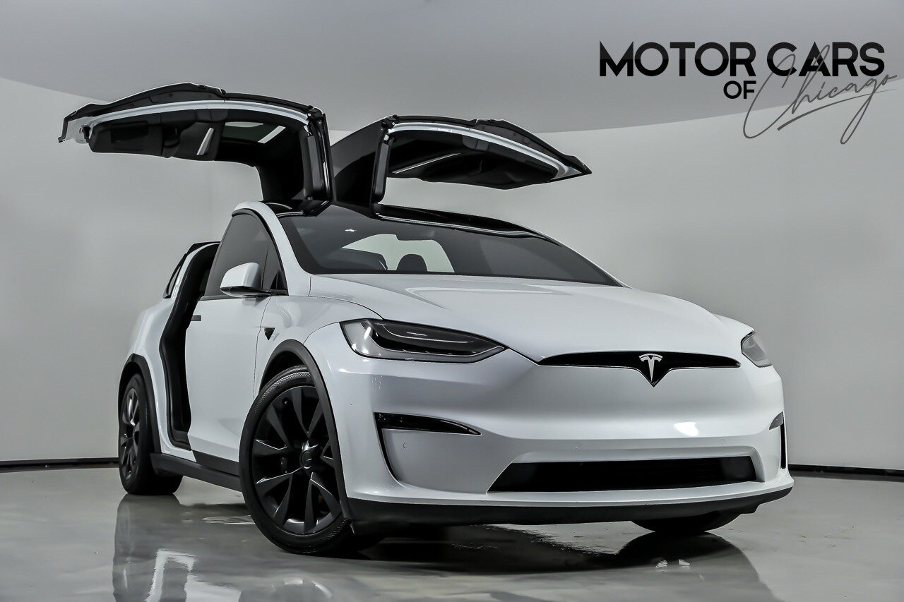 2022 Tesla Model X Plaid's photo