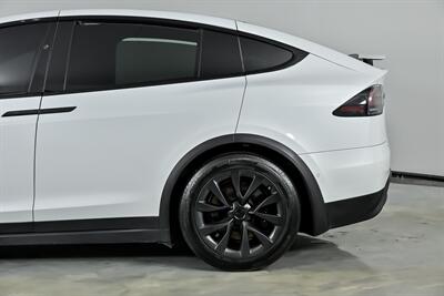 2022 Tesla Model X Plaid-6 SEATER!   - Photo 9 - Joliet, IL 60435