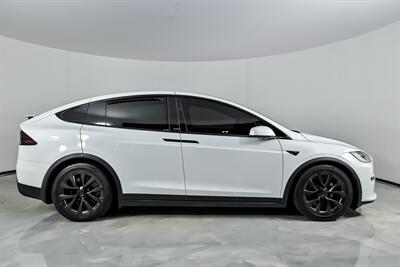 2022 Tesla Model X Plaid-6 SEATER!   - Photo 14 - Joliet, IL 60435