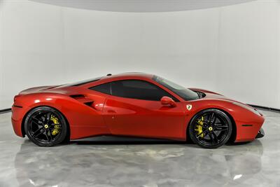 2017 Ferrari 488 GTB   - Photo 13 - Joliet, IL 60435