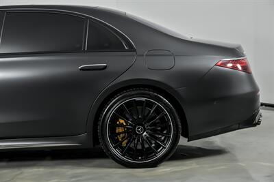 2025 Mercedes-Benz AMG S 63 E Performance-MASSIVE $222K MSRP - Photo 9 - Joliet, IL 60435