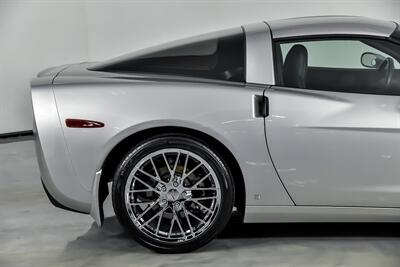 2007 Chevrolet Corvette   - Photo 13 - Joliet, IL 60435