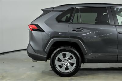2021 Toyota RAV4 LE   - Photo 13 - Joliet, IL 60435
