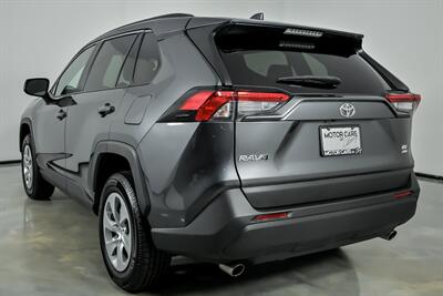 2021 Toyota RAV4 LE   - Photo 10 - Joliet, IL 60435