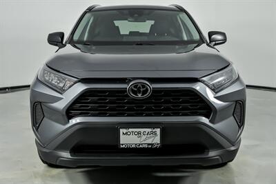2021 Toyota RAV4 LE   - Photo 5 - Joliet, IL 60435