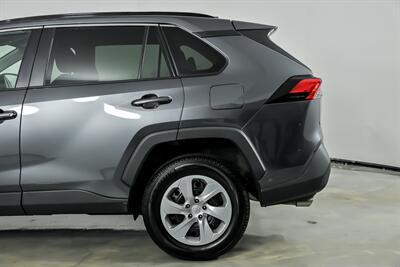 2021 Toyota RAV4 LE   - Photo 9 - Joliet, IL 60435