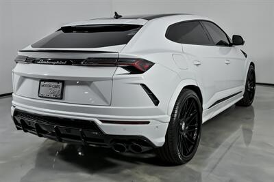 2022 Lamborghini Urus   - Photo 12 - Joliet, IL 60435