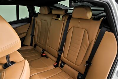 2021 BMW X4 xDrive30i   - Photo 24 - Joliet, IL 60435