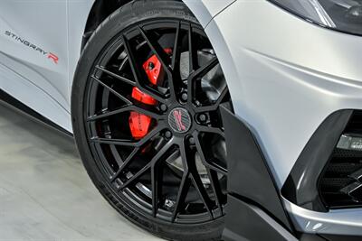 2023 Chevrolet Corvette Stingray   - Photo 4 - Joliet, IL 60435