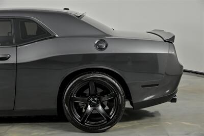 2023 Dodge Challenger R/T   - Photo 9 - Joliet, IL 60435