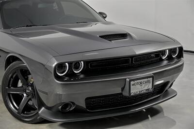 2023 Dodge Challenger R/T   - Photo 3 - Joliet, IL 60435
