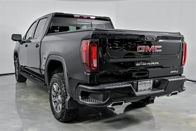 2025 GMC Sierra 1500 AT4   - Photo 10 - Joliet, IL 60435