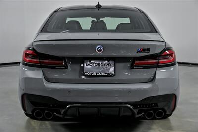 2023 BMW M5 COMPETITION   - Photo 11 - Joliet, IL 60435