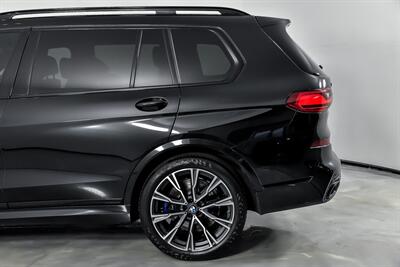 2022 BMW X7 M50i   - Photo 9 - Joliet, IL 60435