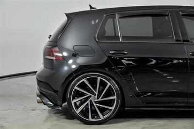2018 Volkswagen Golf R 4Motion   - Photo 13 - Joliet, IL 60435